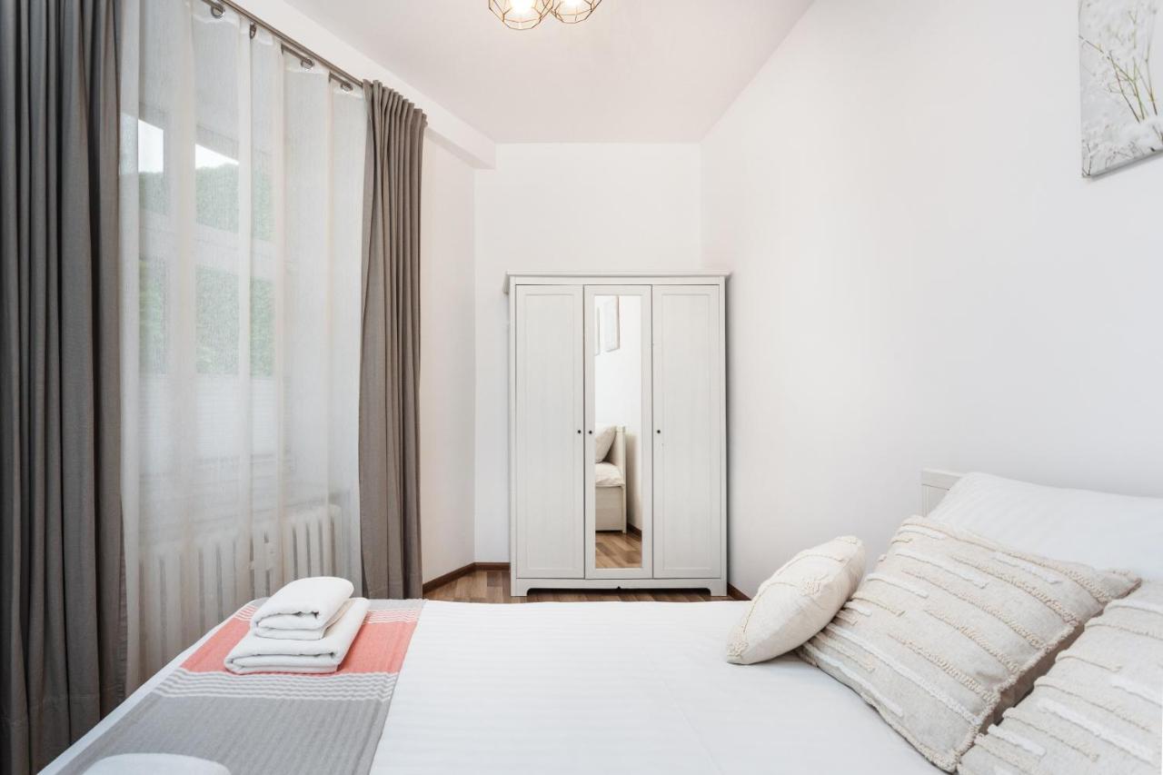 City Of The Kings-Camomile Apartment Krasków Εξωτερικό φωτογραφία